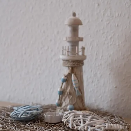 Apartment Cozy Coastal Escape With Garden Gross Schwansee