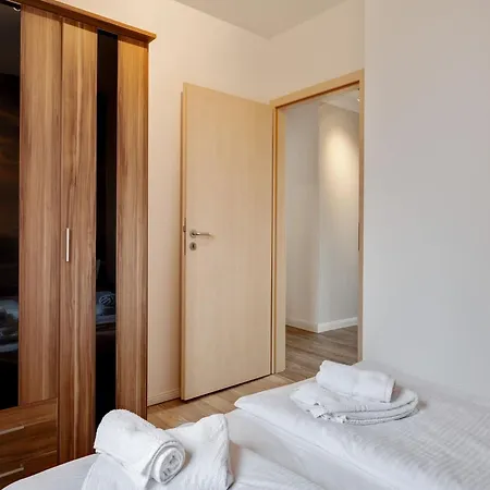 Cozy Coastal Escape With Garden *