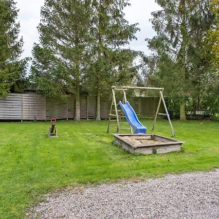 Apartment Cozy Coastal Escape With Garden Gross Schwansee