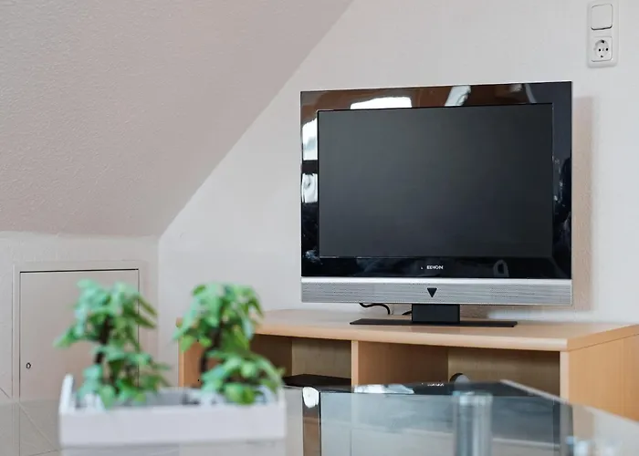 شقة Cozy Coastal Escape With Garden