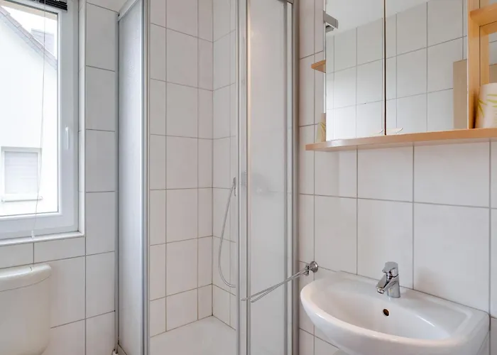 Cozy Coastal Escape With Garden Groß Schwansee