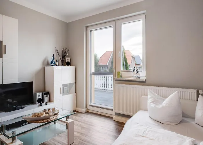 Cozy Coastal Escape With Garden شقة Groß Schwansee